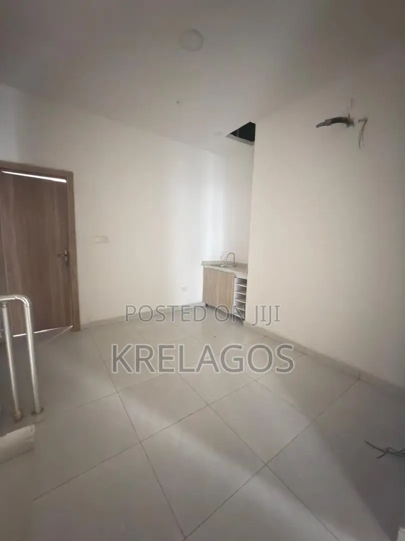 3bdrm Duplex in VGC / Ajah for rent