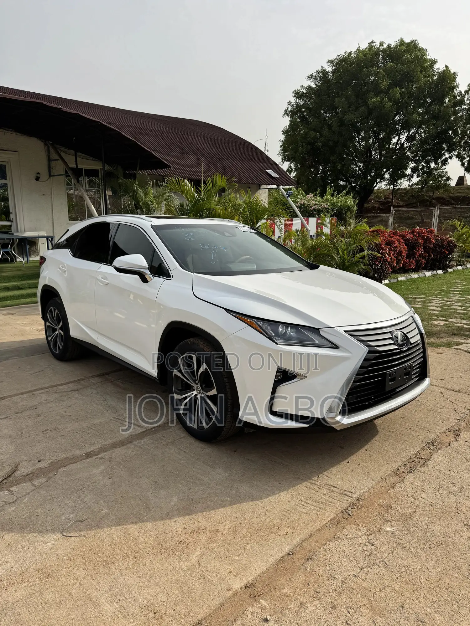 Lexus RX 350 FWD 2017 White