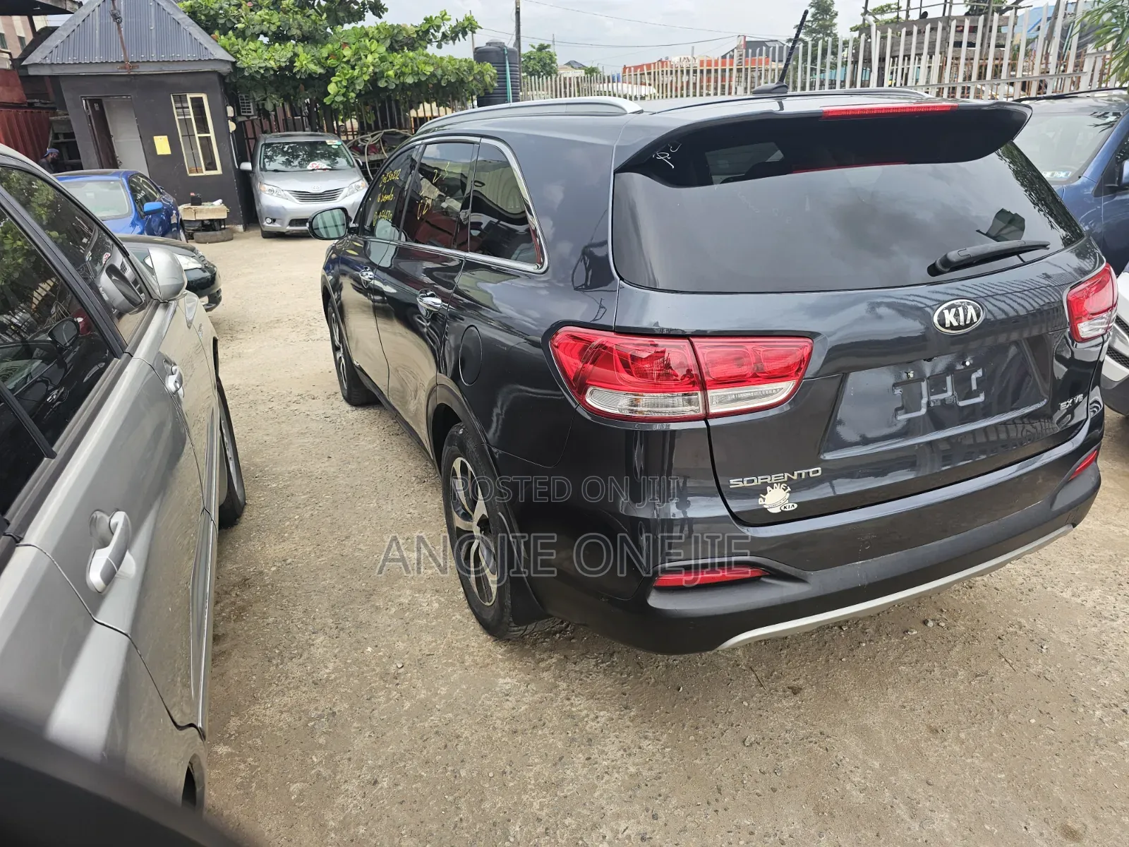 Kia Sorento 4dr SUV 2016 Gray