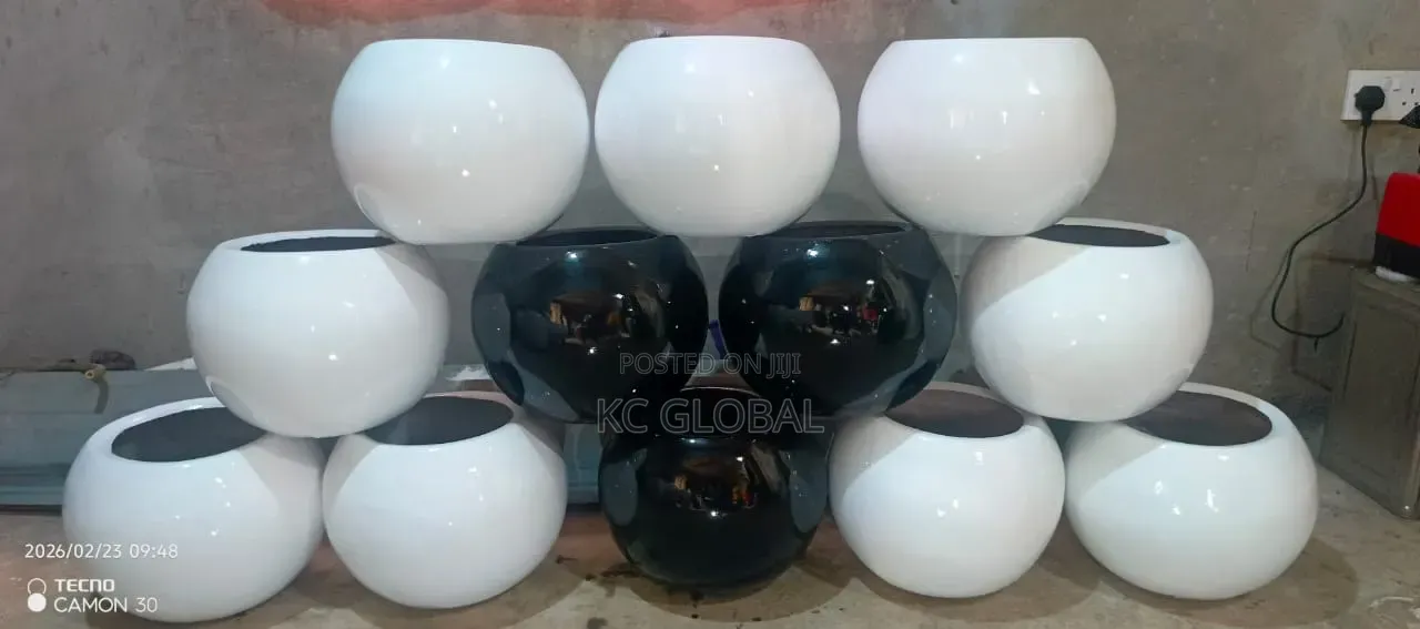 Flower Pot Available Small and Big Make Ur Order