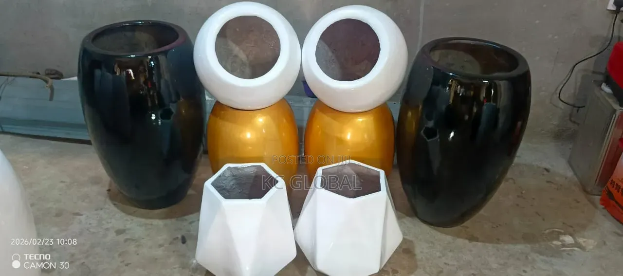 Flower Pot Available Small and Big Make Ur Order