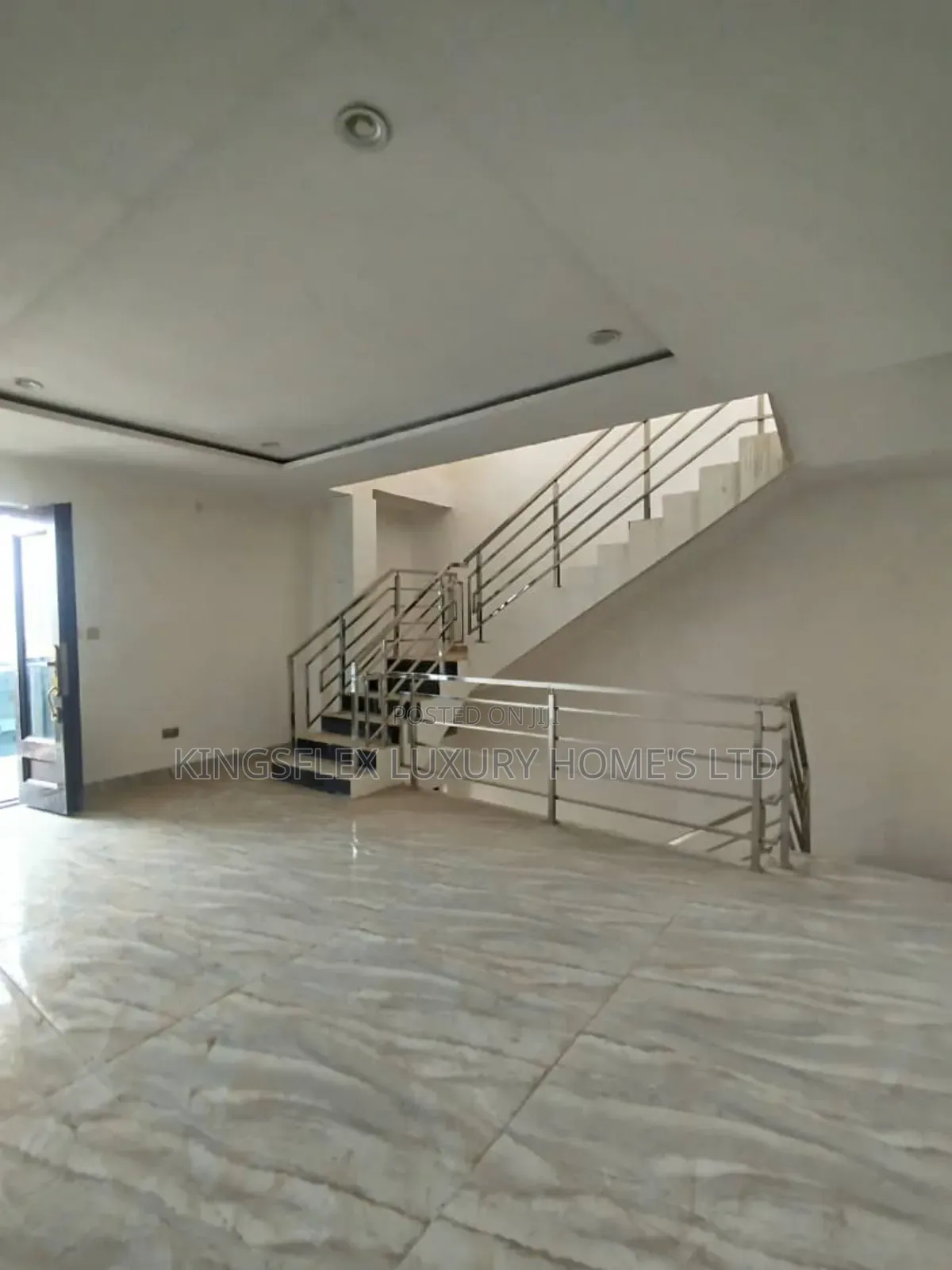 5bdrm Duplex in Self Compound In An, Guzape District for sale