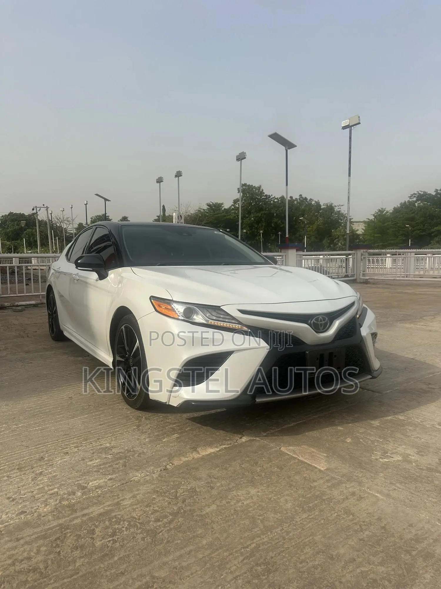 Toyota Camry XSE FWD 2020 White