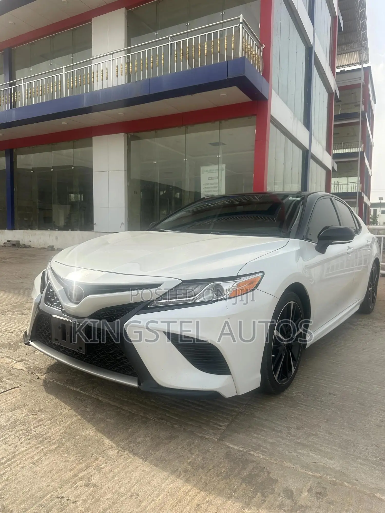 Toyota Camry XSE FWD 2020 White