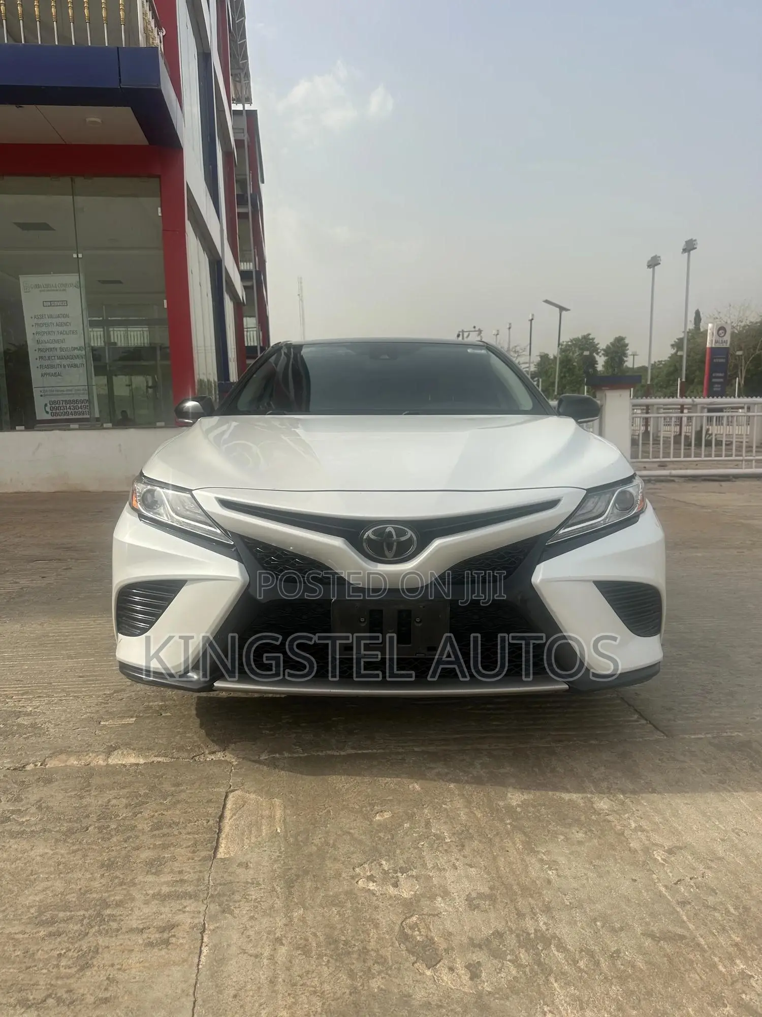 Toyota Camry XSE FWD 2020 White