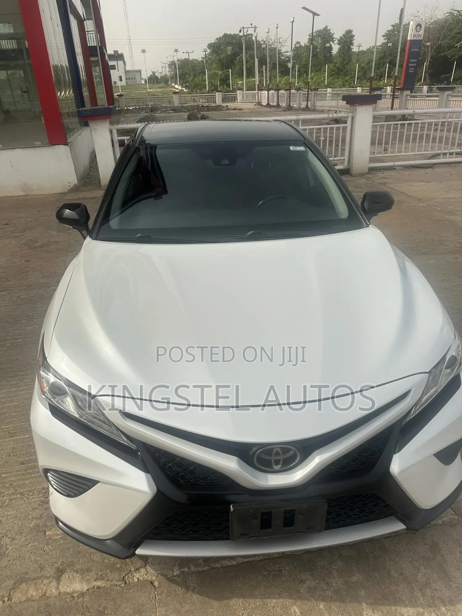 Toyota Camry XSE FWD 2020 White