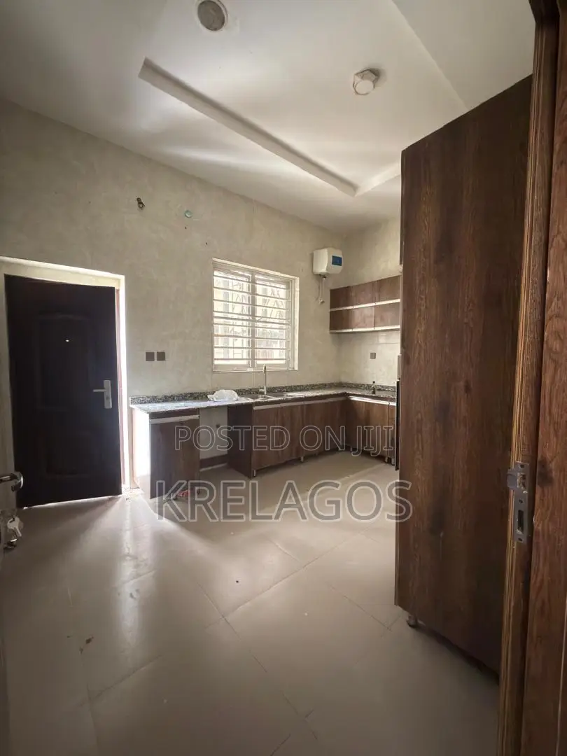 4bdrm Duplex in VGC / Ajah for rent
