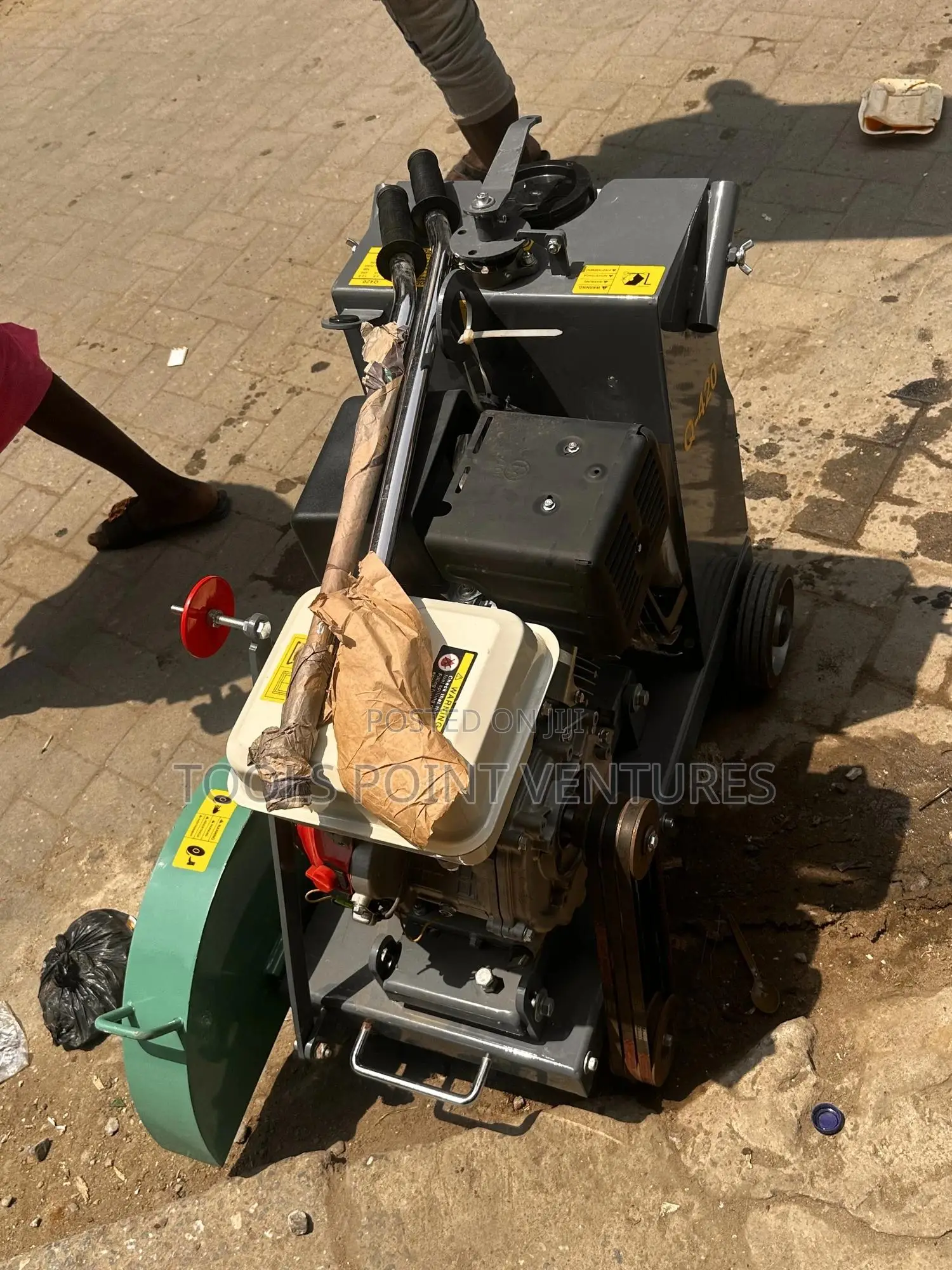 Concrete Cutter 13hp/ 18” Blade Diameter