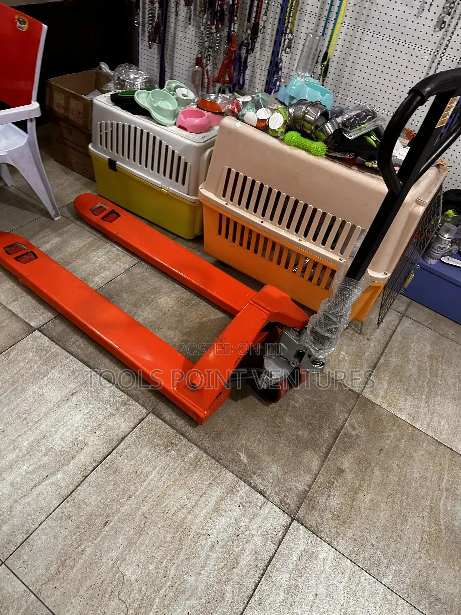 2000kg/2ton Pallet Truck.