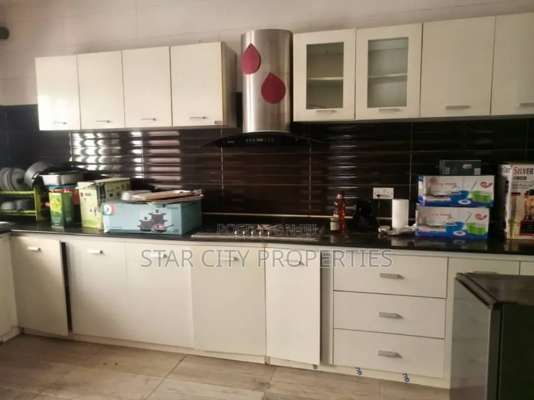 4bdrm Duplex in Ikeja Lagos for rent