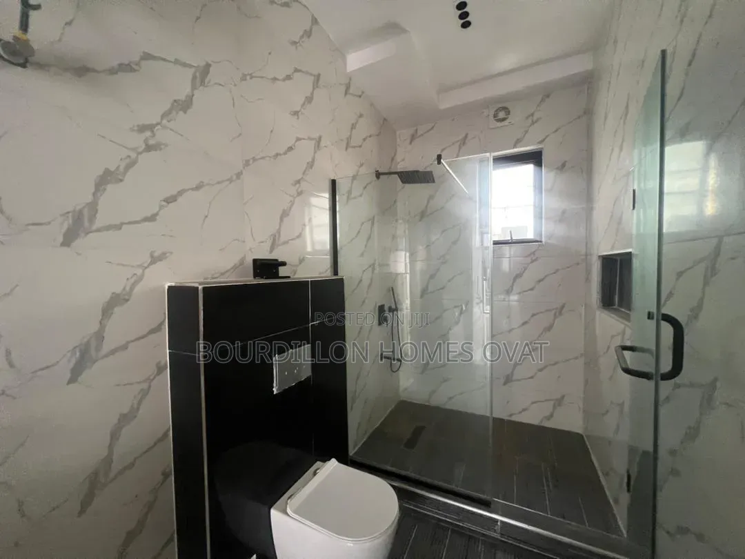 4bdrm Duplex in Lekki Phase 1 for sale