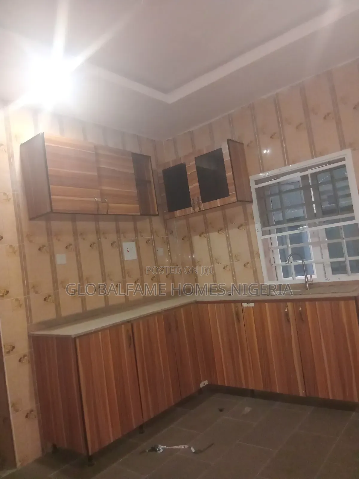 5bdrm Duplex in Cornel Court Mini, Lakowe for rent
