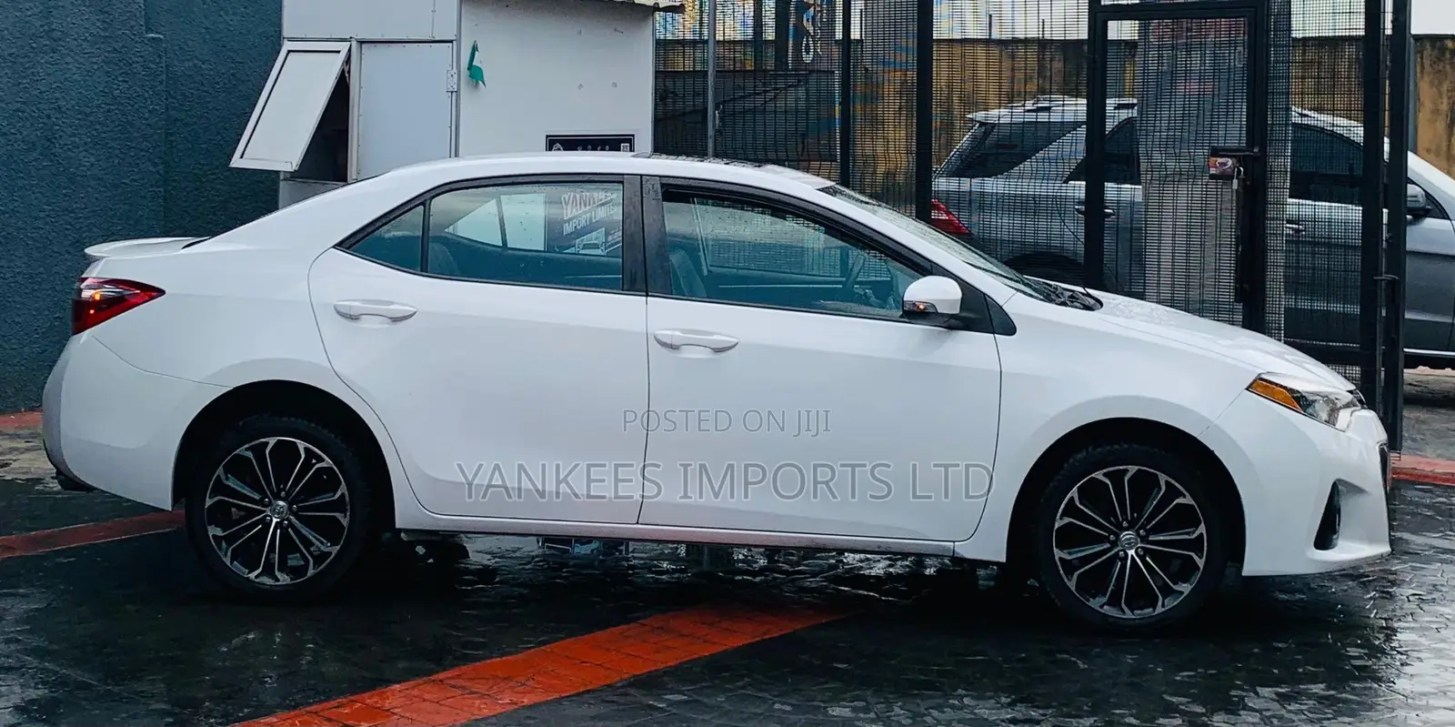 Toyota Corolla S Plus 4dr Sedan (1.8L 4cyl 6M) 2014 White
