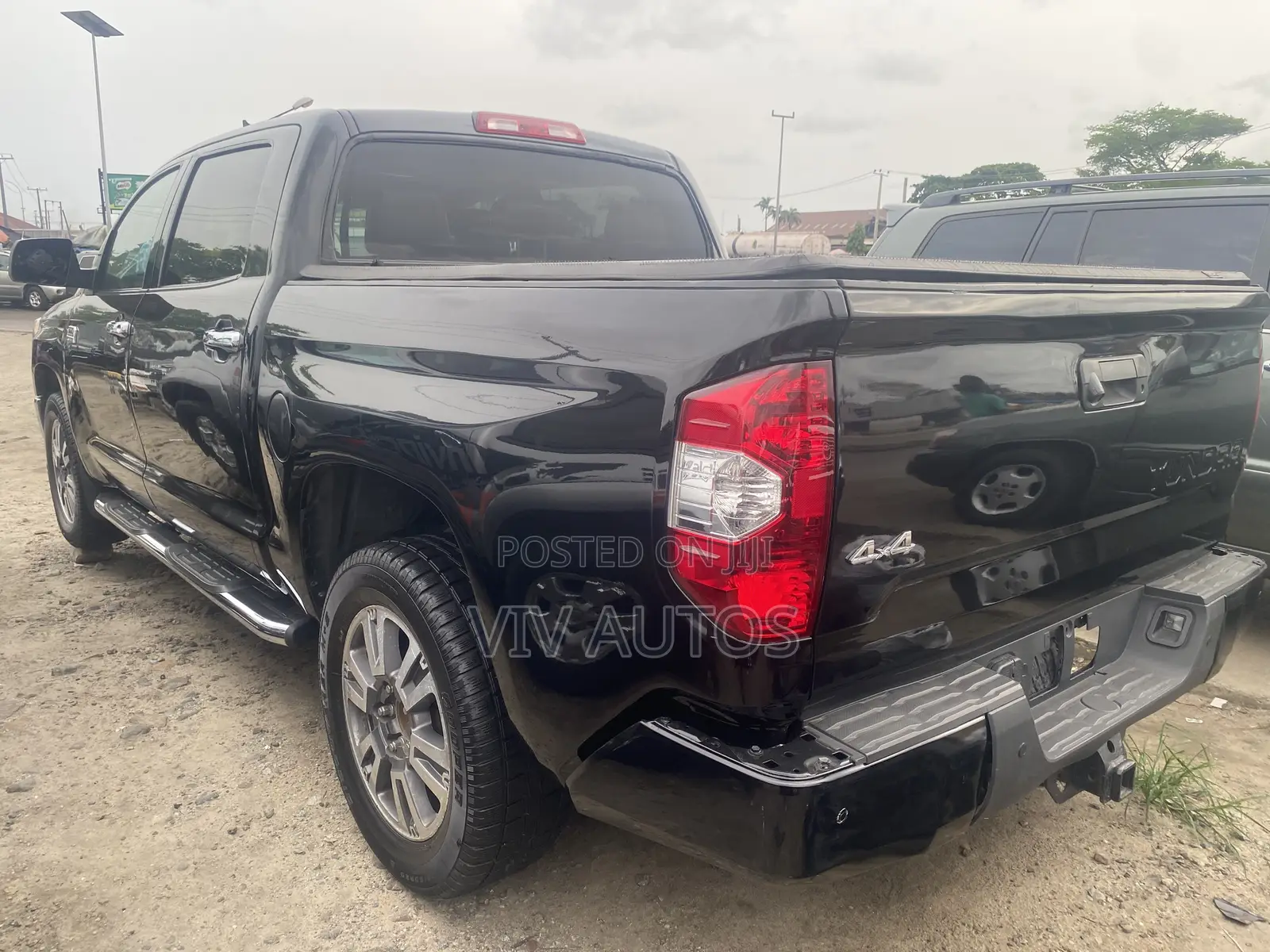 Toyota Tundra 2018 Black
