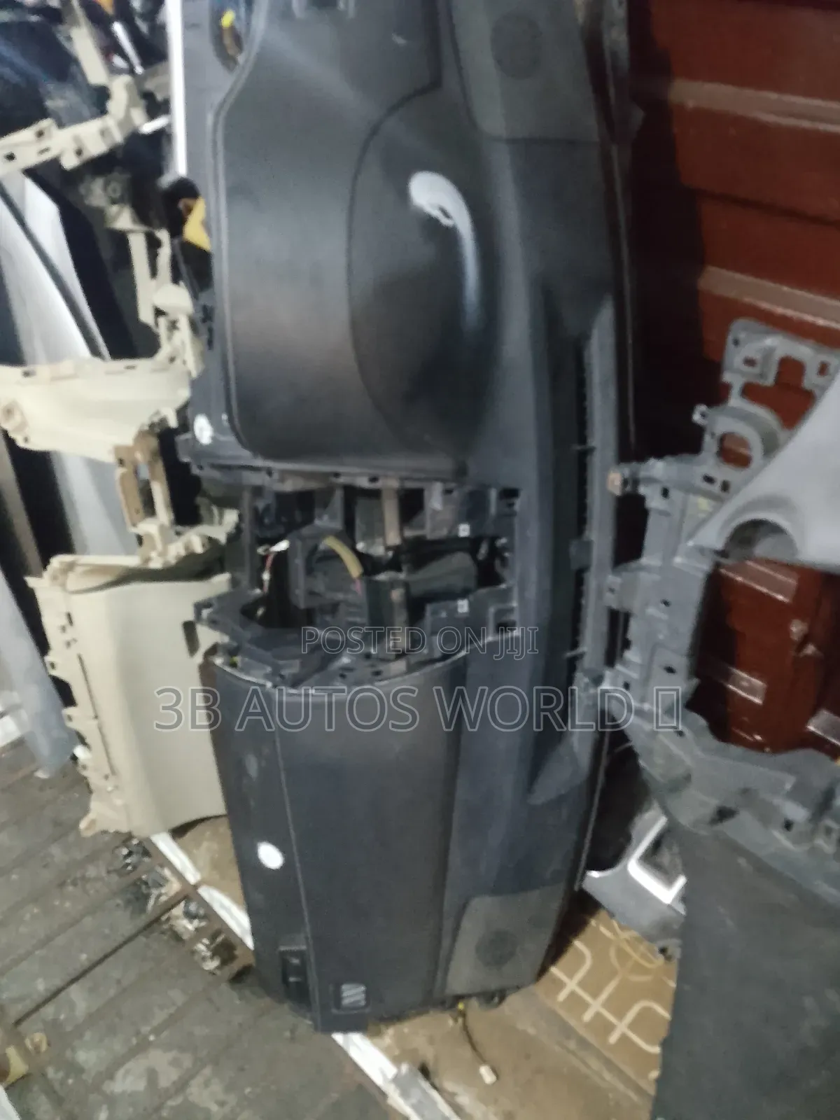 Dashboard Camry 014