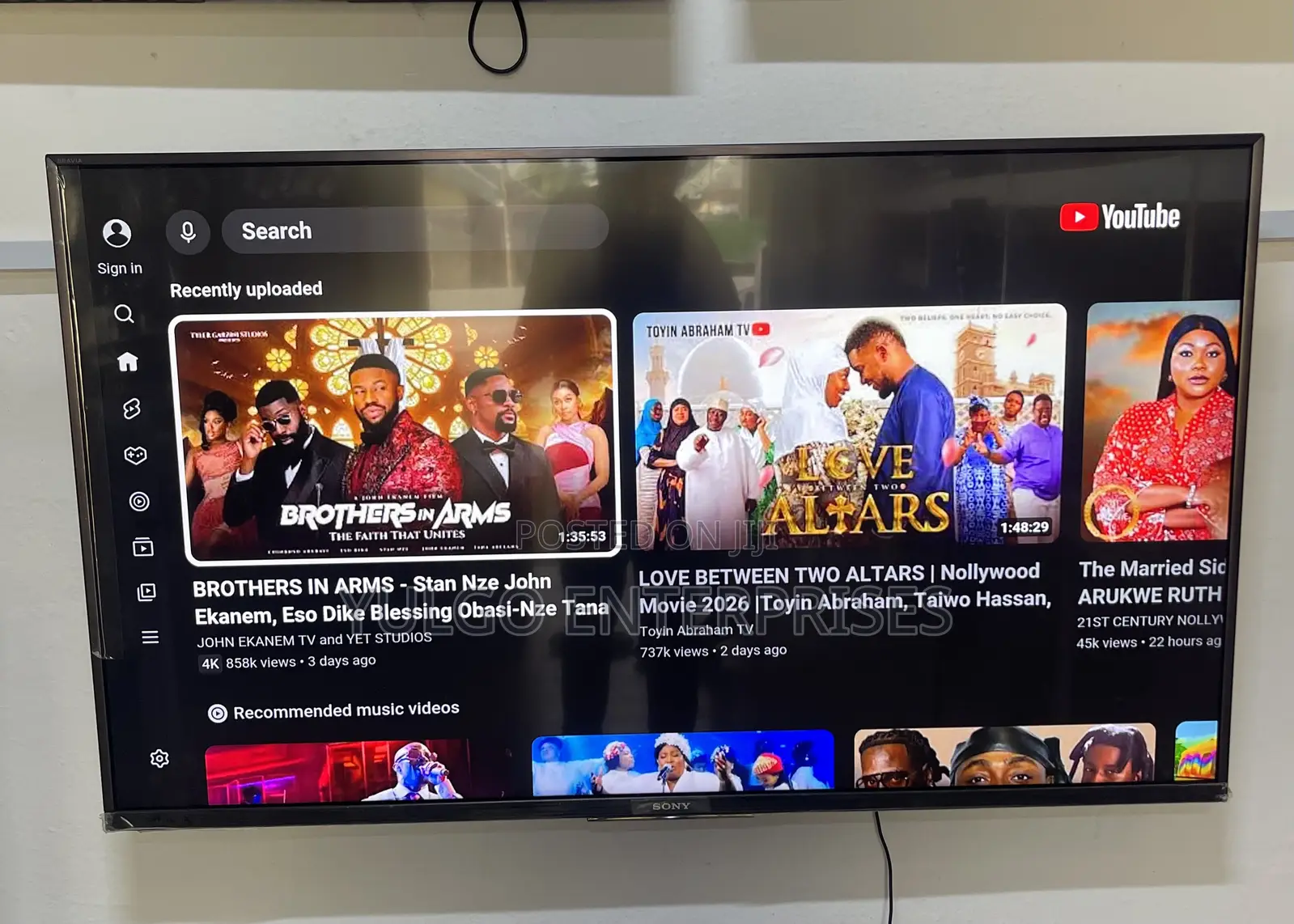 Sony 43”Smart Tv With Netflix, Youtube, Bluetooth Cast, Remote Control