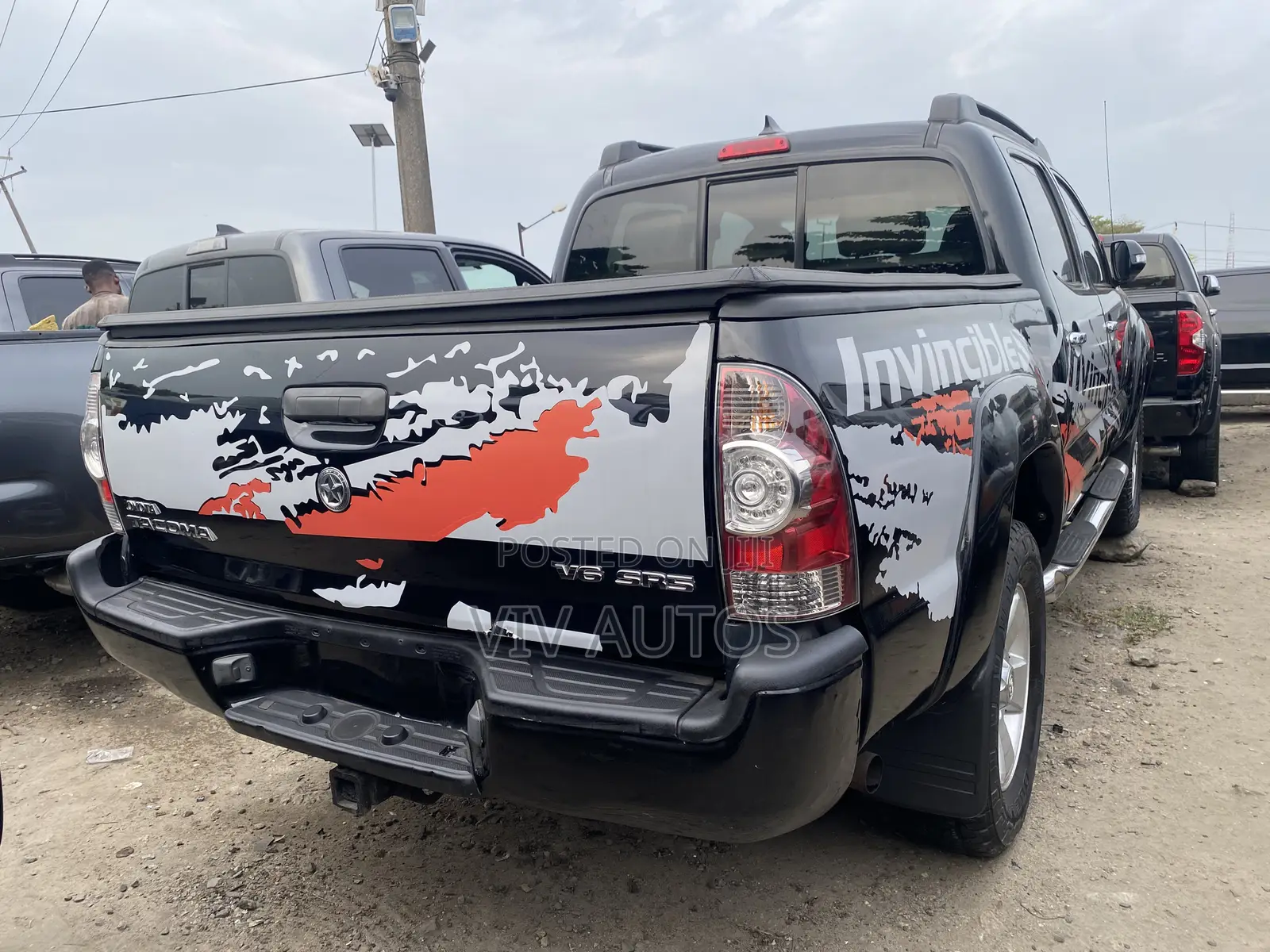 Toyota Tacoma V6 4dr Double Cab 4WD 5.0 ft. SB (4.0L 6cyl 6M) 2015