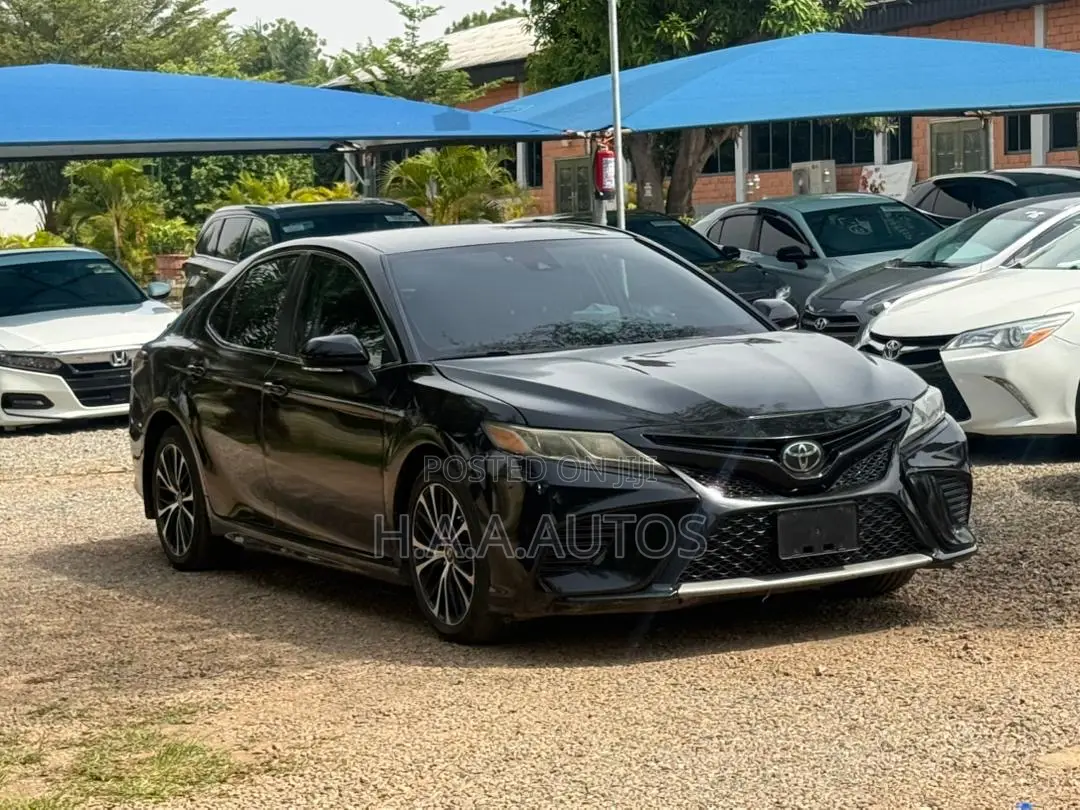 Toyota Camry SE (2.5L 4cyl 8A) 2019 Black