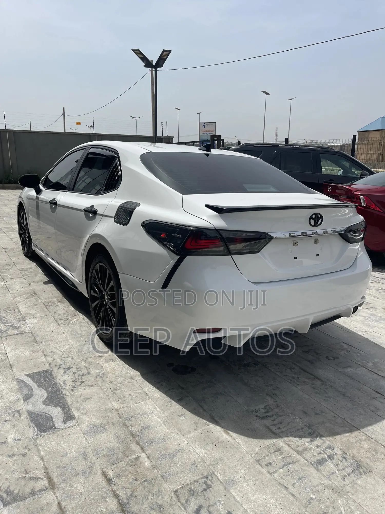 Toyota Camry 2019 White