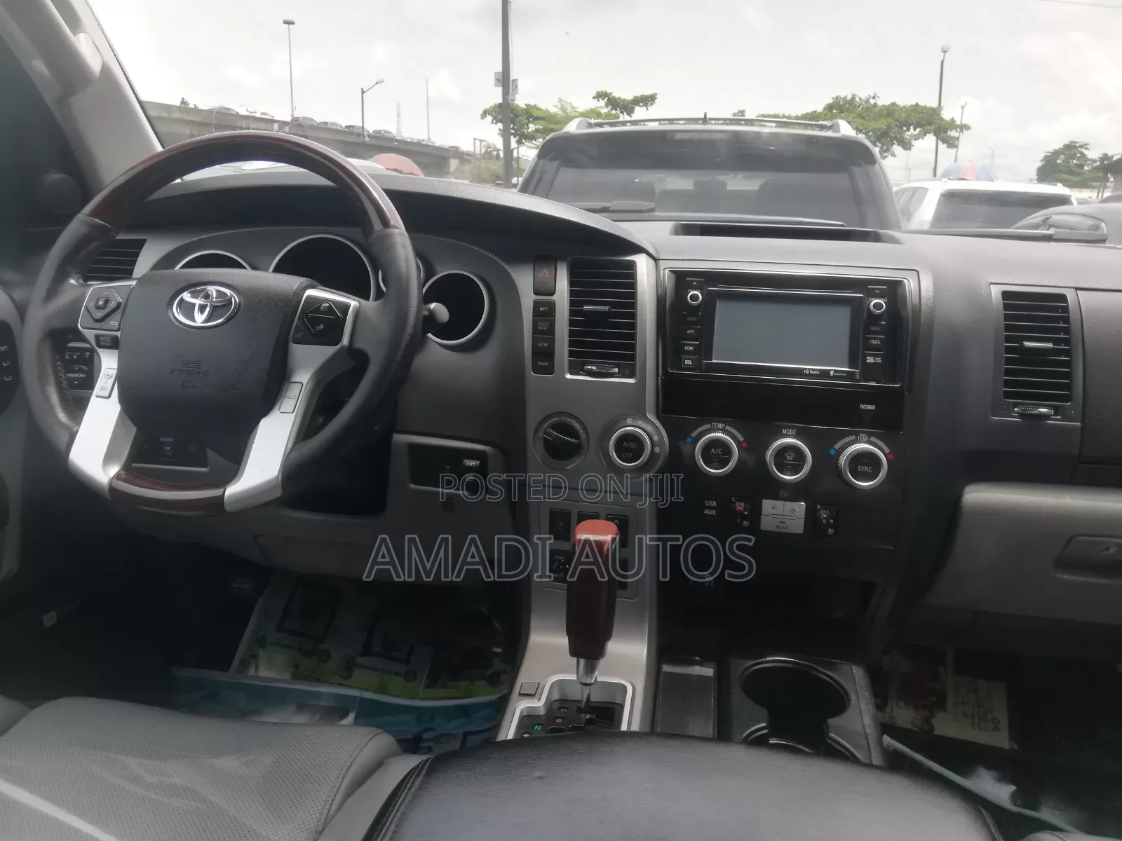 Toyota Sequoia Platinum 4x4 2018 Black