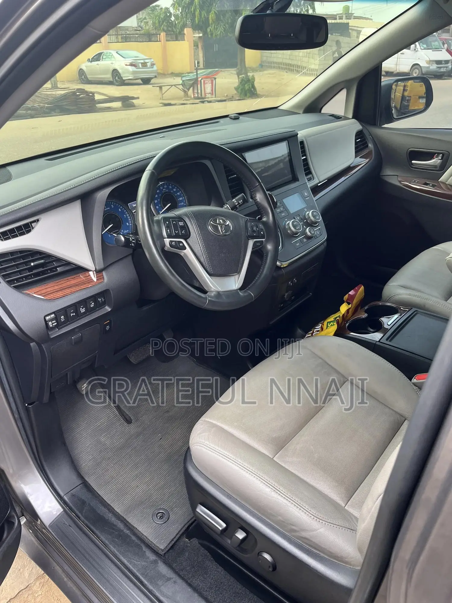 Toyota Sienna 2017 Gray
