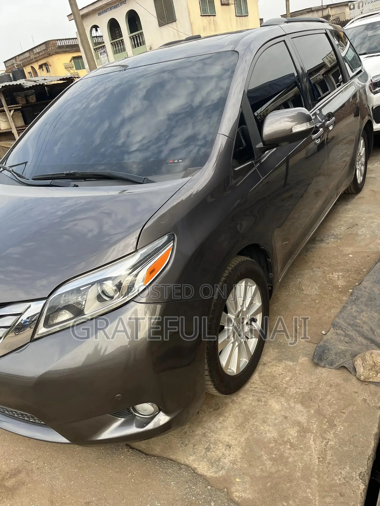 Toyota Sienna 2017 Gray
