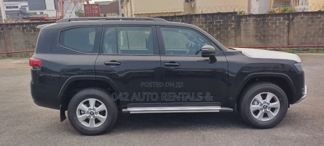 Toyota Landcruiser 2025 for Hire