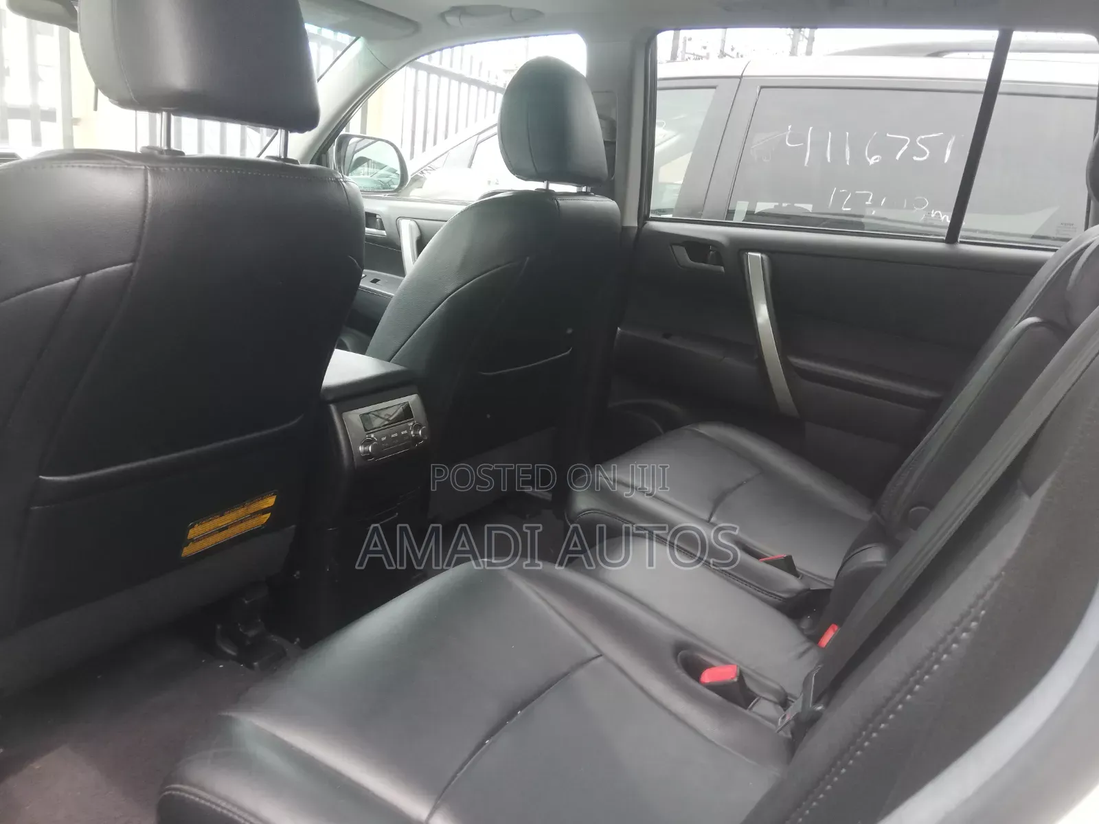 Toyota Highlander SE 2012 White
