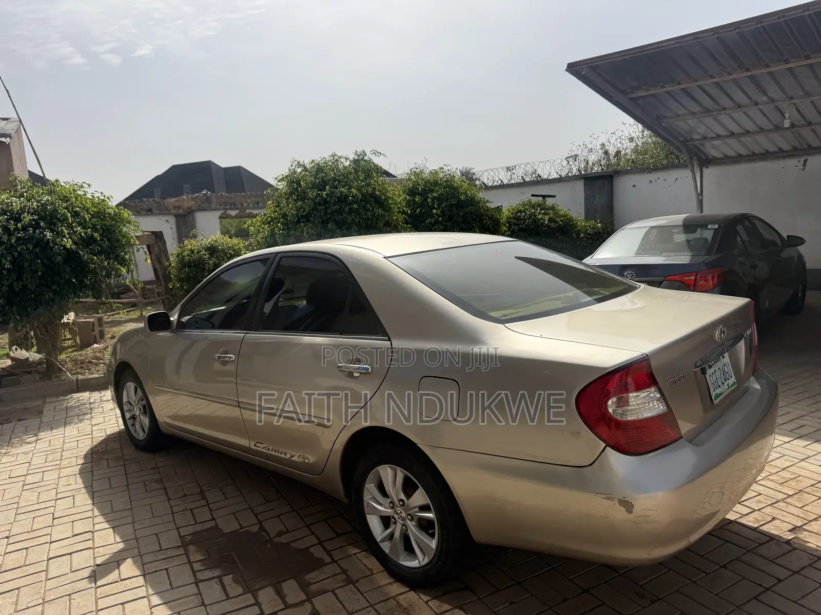 Toyota Camry LE 4dr Sedan (2.4L 4cyl 4A) 2004 Gold