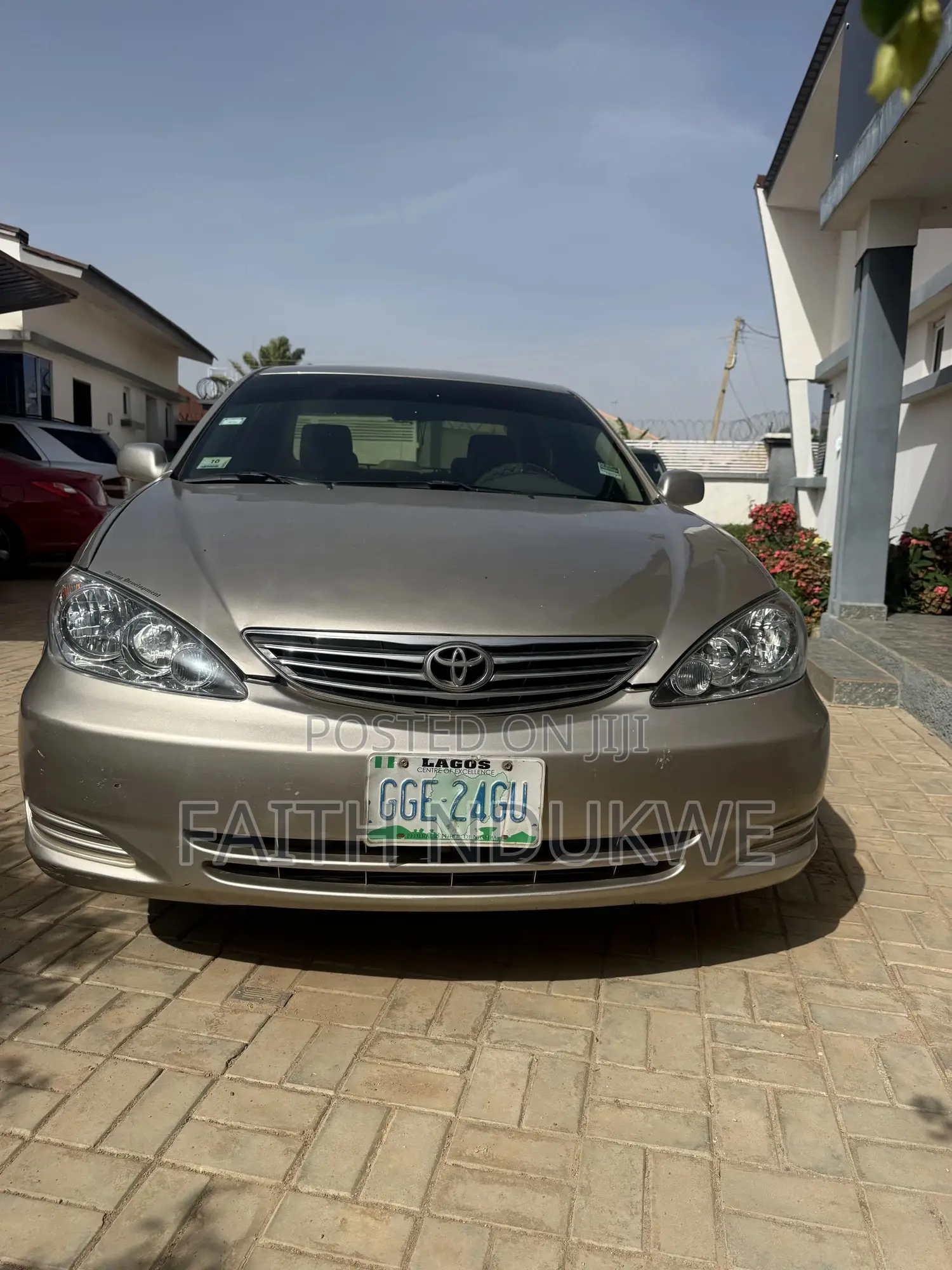 Toyota Camry LE 4dr Sedan (2.4L 4cyl 4A) 2004 Gold