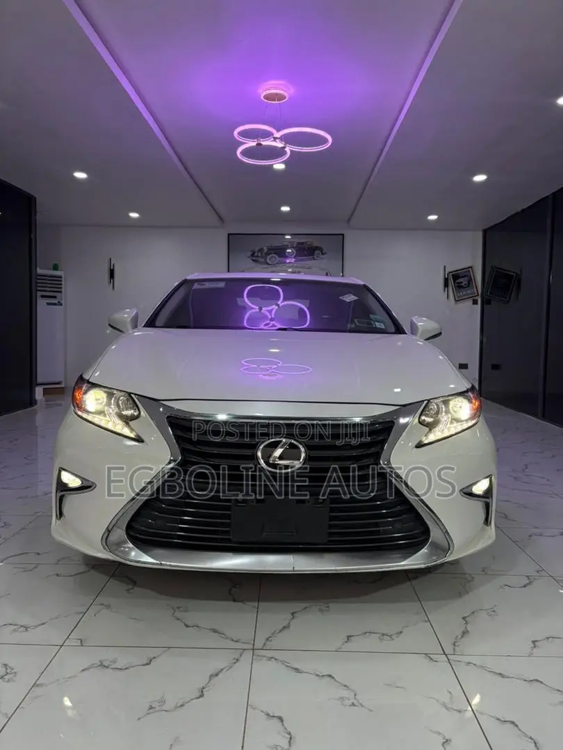 Lexus ES 350 FWD 2017 White