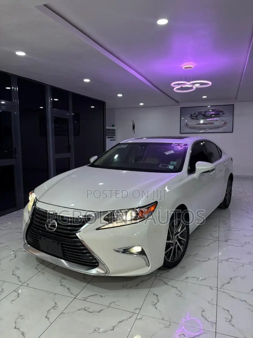 Lexus ES 350 FWD 2017 White