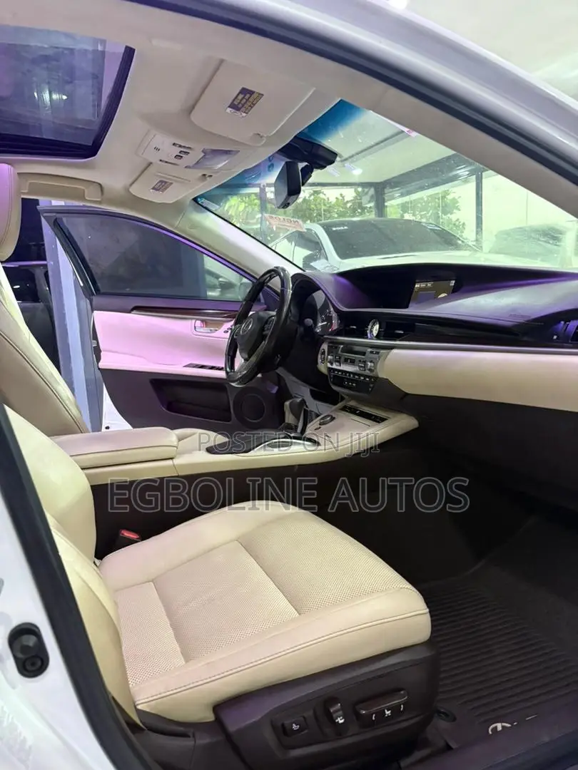 Lexus ES 350 FWD 2017 White