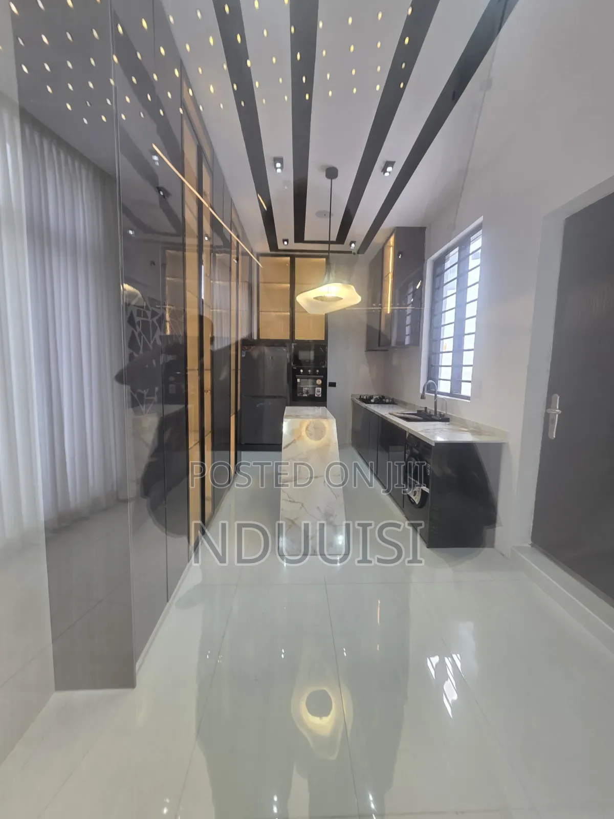 5bdrm Duplex in Ikota Villa Estate for sale