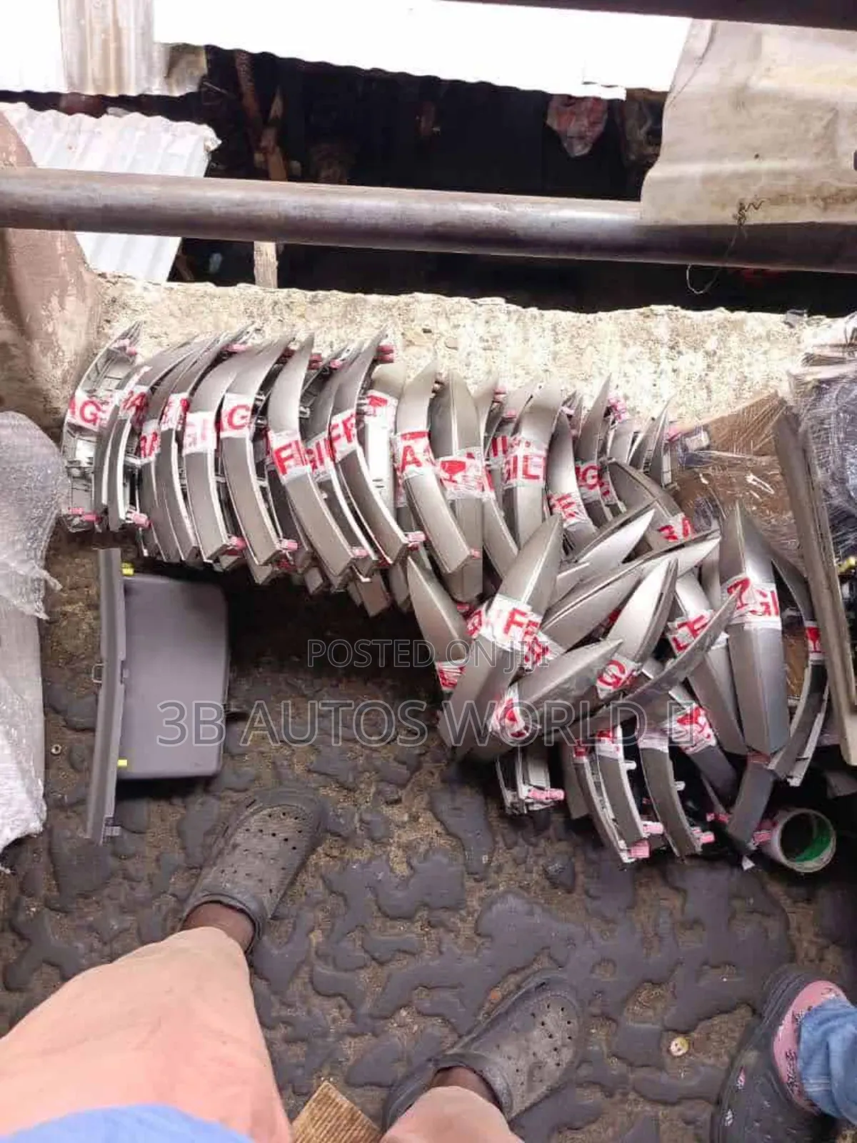Center Pillars and Roof Vents for Toyota