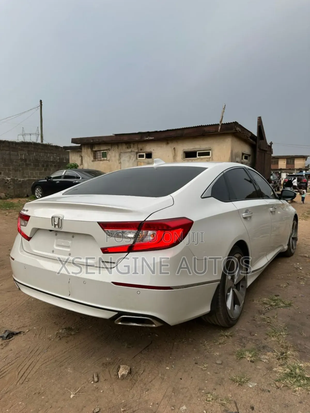 Honda Accord EX-L (2.0L 4cyl Turbo 10A) 2019 White