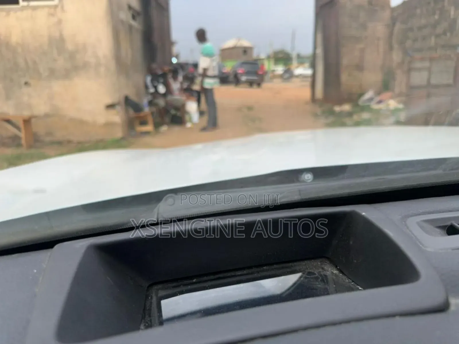 Honda Accord EX-L (2.0L 4cyl Turbo 10A) 2019 White