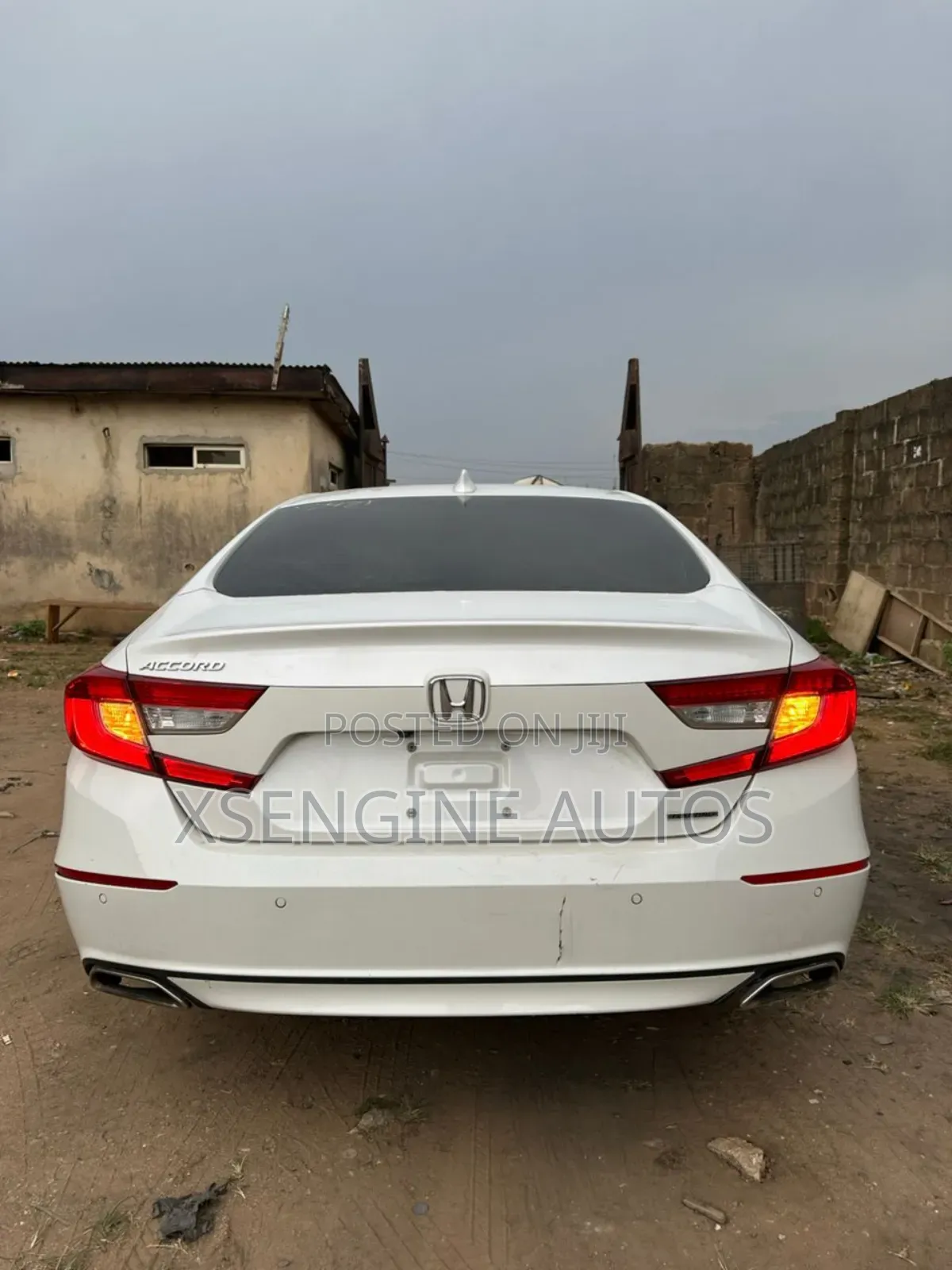Honda Accord EX-L (2.0L 4cyl Turbo 10A) 2019 White
