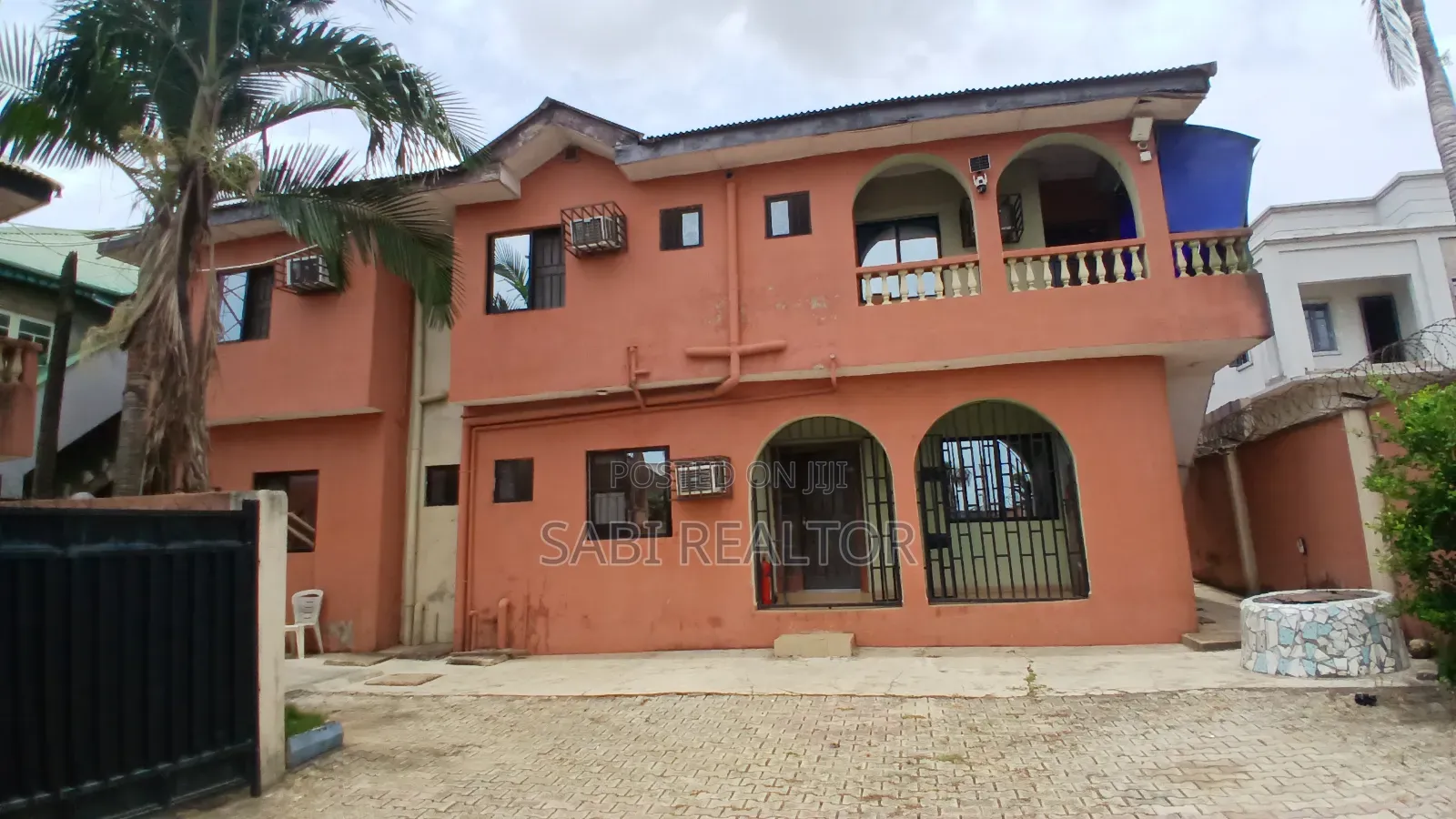 Fully Operational 20 Rooms Hotel Along Lasu Rd Odo-Eran B/Stop Igando