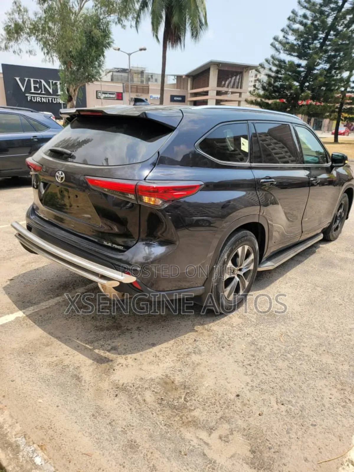 Toyota Highlander XLE 2021 Black