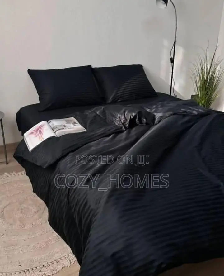 Black Luxury Stripe Polish Bedsheet and Duvet Set