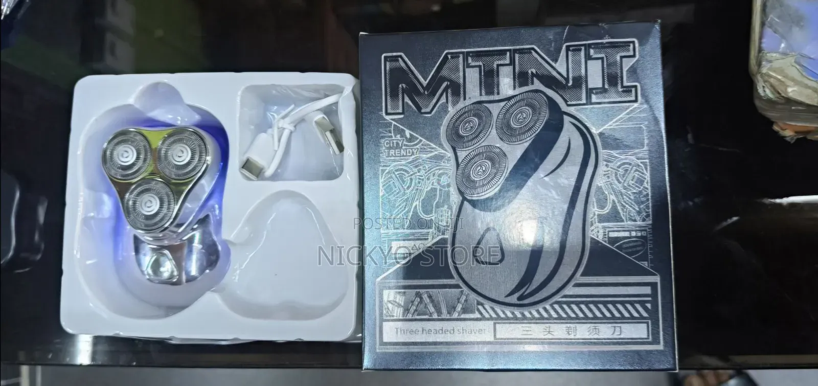 Mini Electric Shaver (3-Head Rotary Razor)
