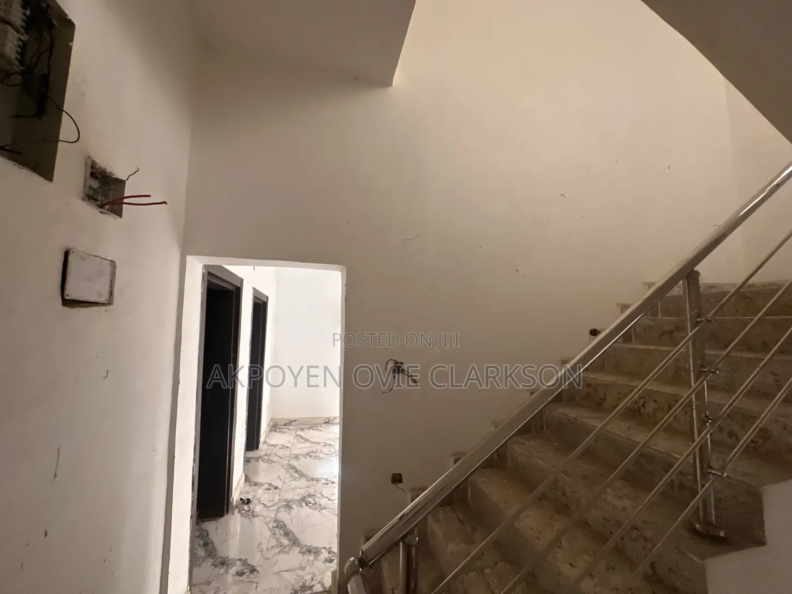 5bdrm Duplex in Idu for sale