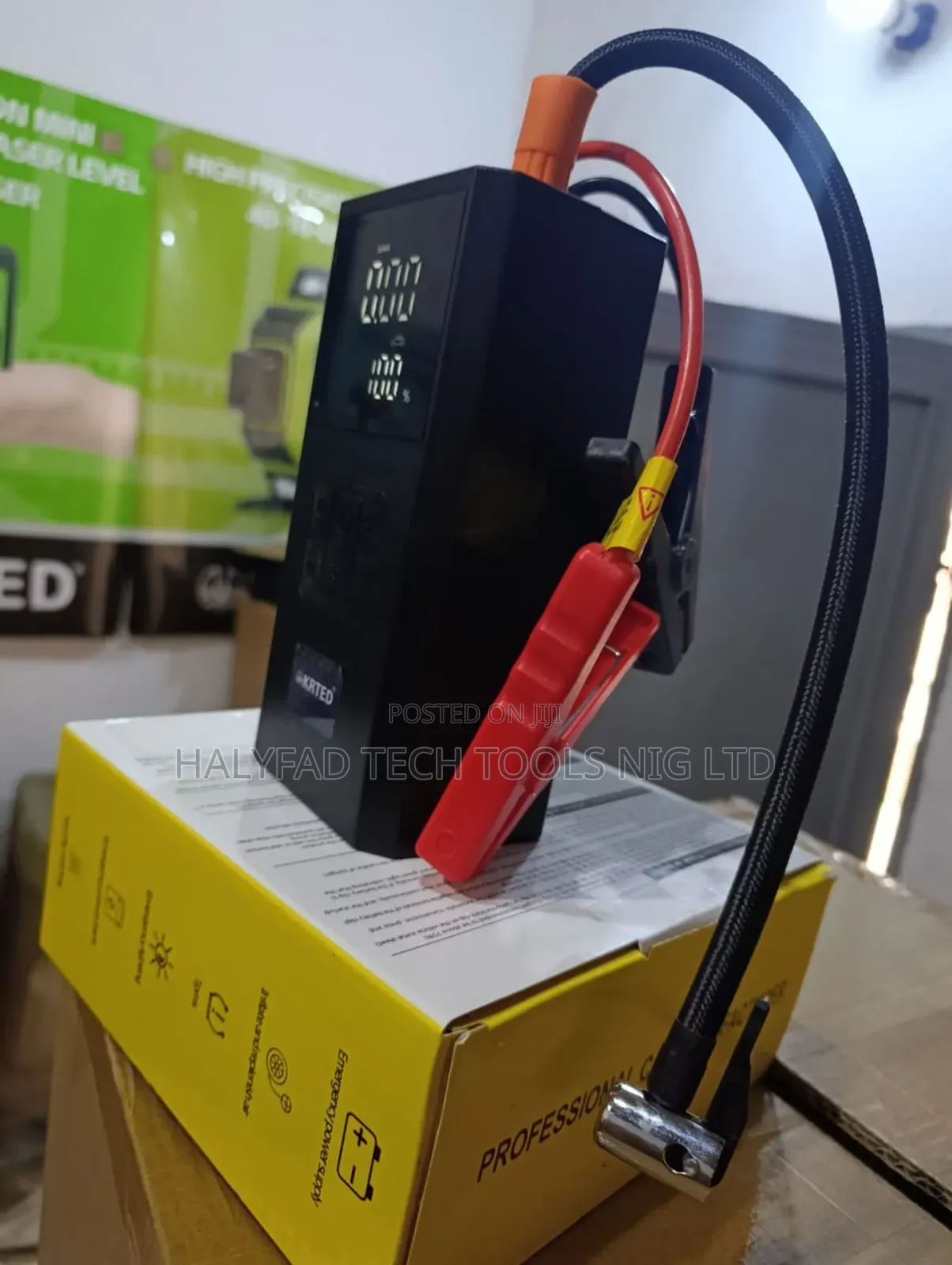 5 in 1 Jump Starter/Inflator Pump Integrated Machine
