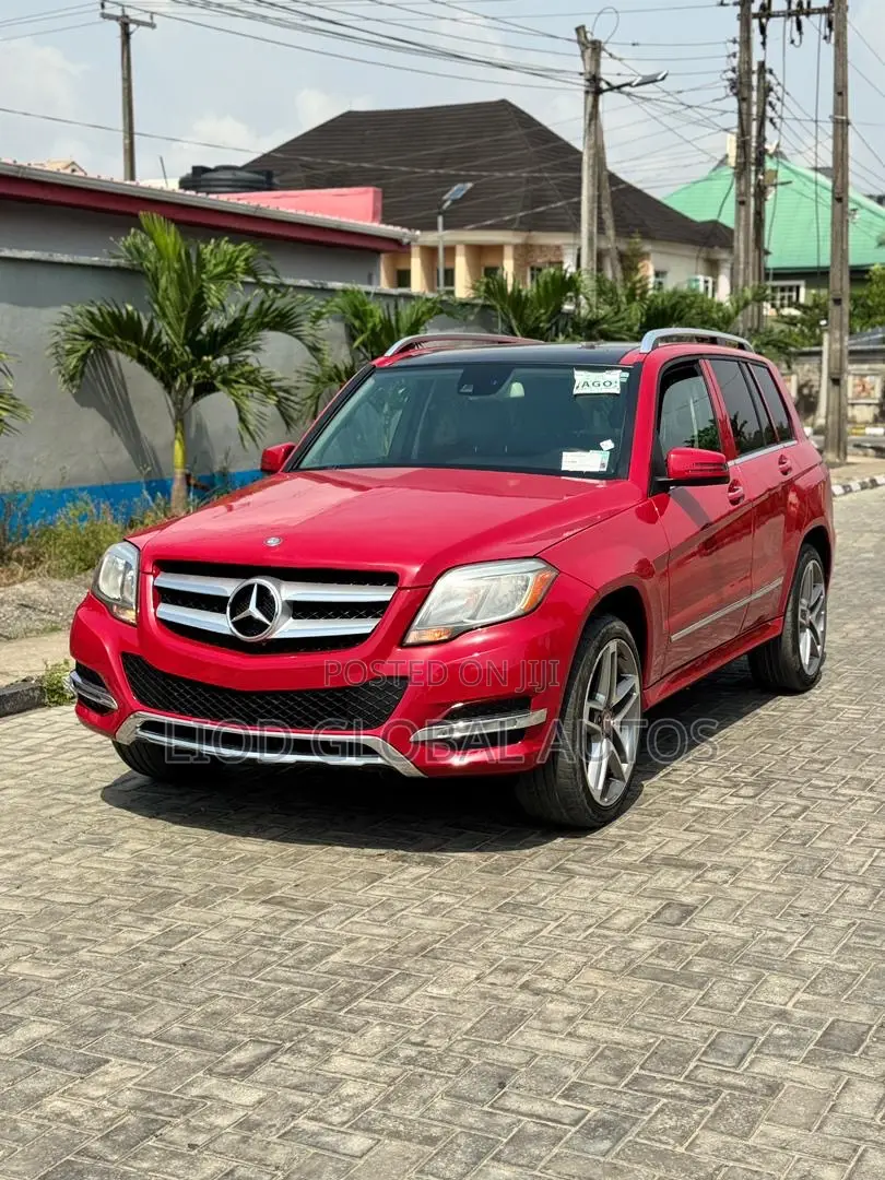 Mercedes-Benz GLK-Class Base GLK 350 4dr AWD 4MATIC (3.5L 6cyl 7A) 2015