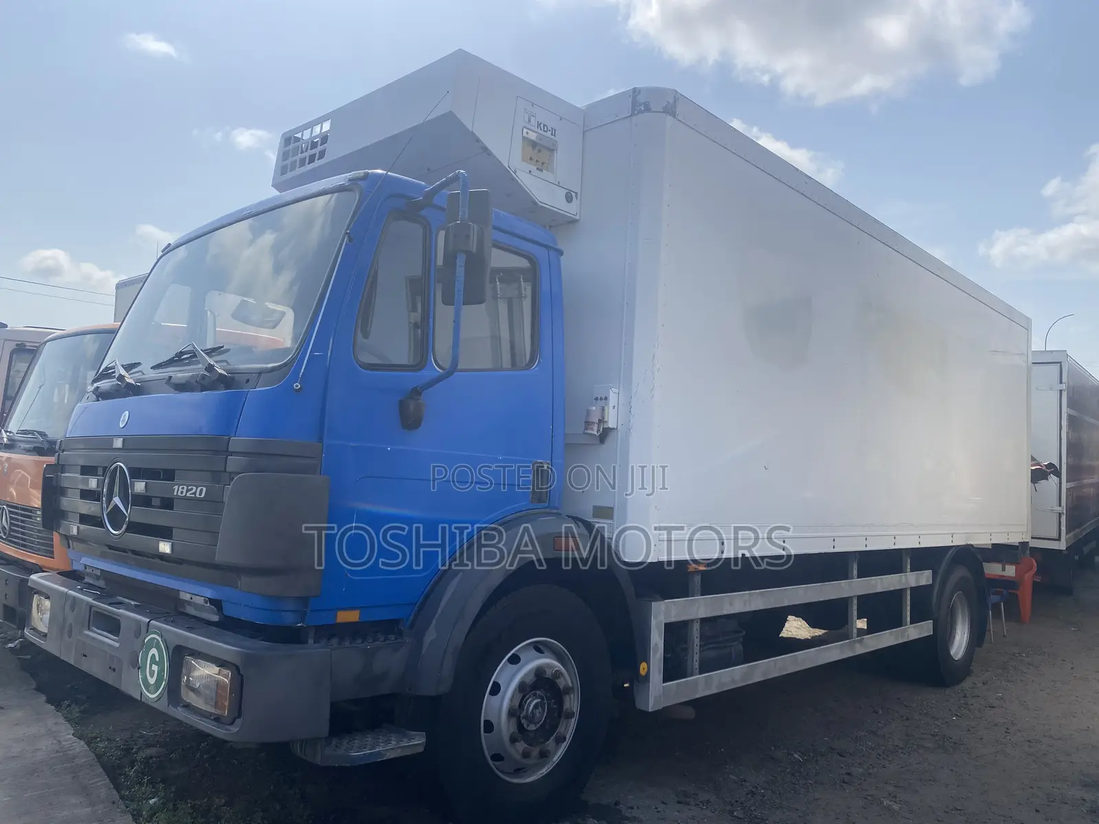 1820 Mercedes Benz Truck Cooling Van