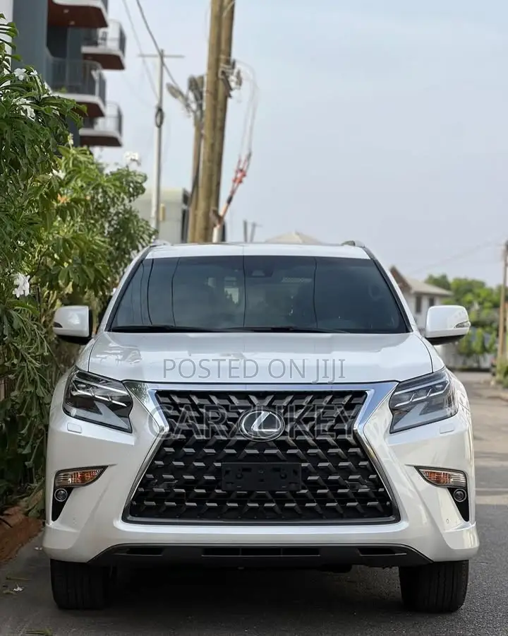 Lexus GX 460 AWD 2023 White
