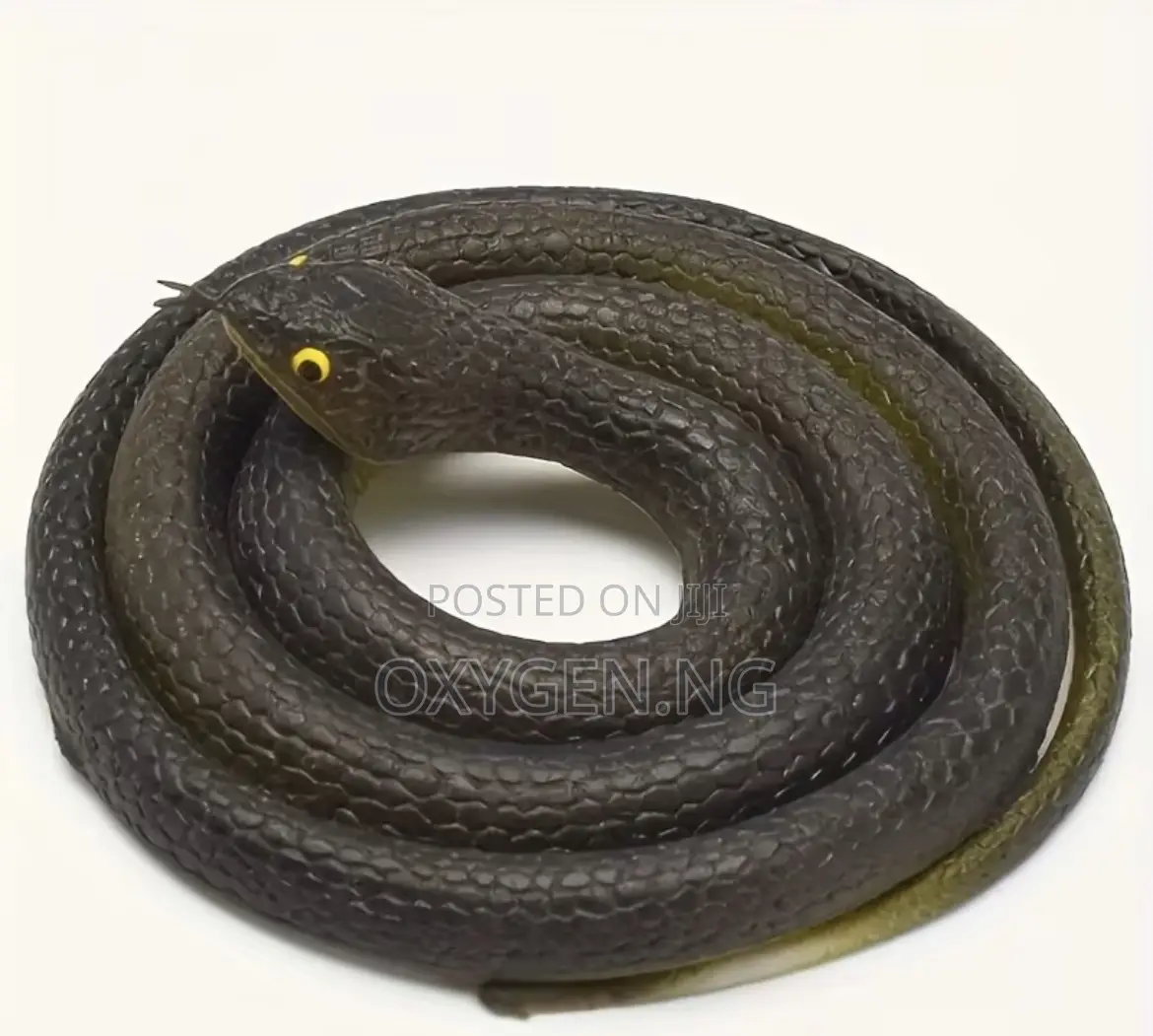 Realistic Toy Snake for Pranks