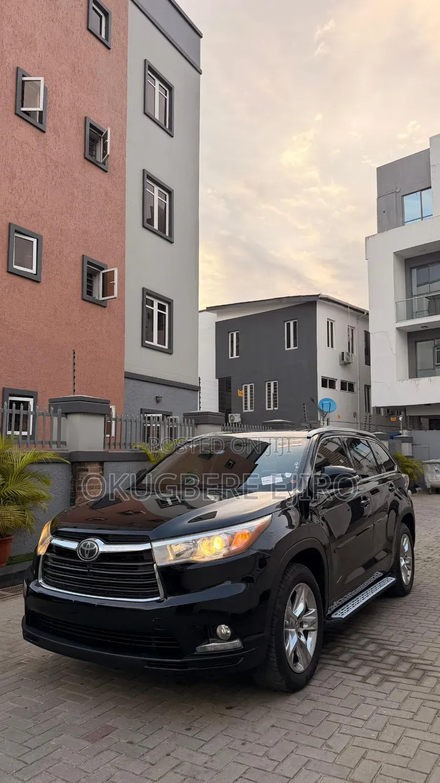 Toyota Highlander Limited 4dr SUV (3.5L 6cyl 6A) 2014 Black
