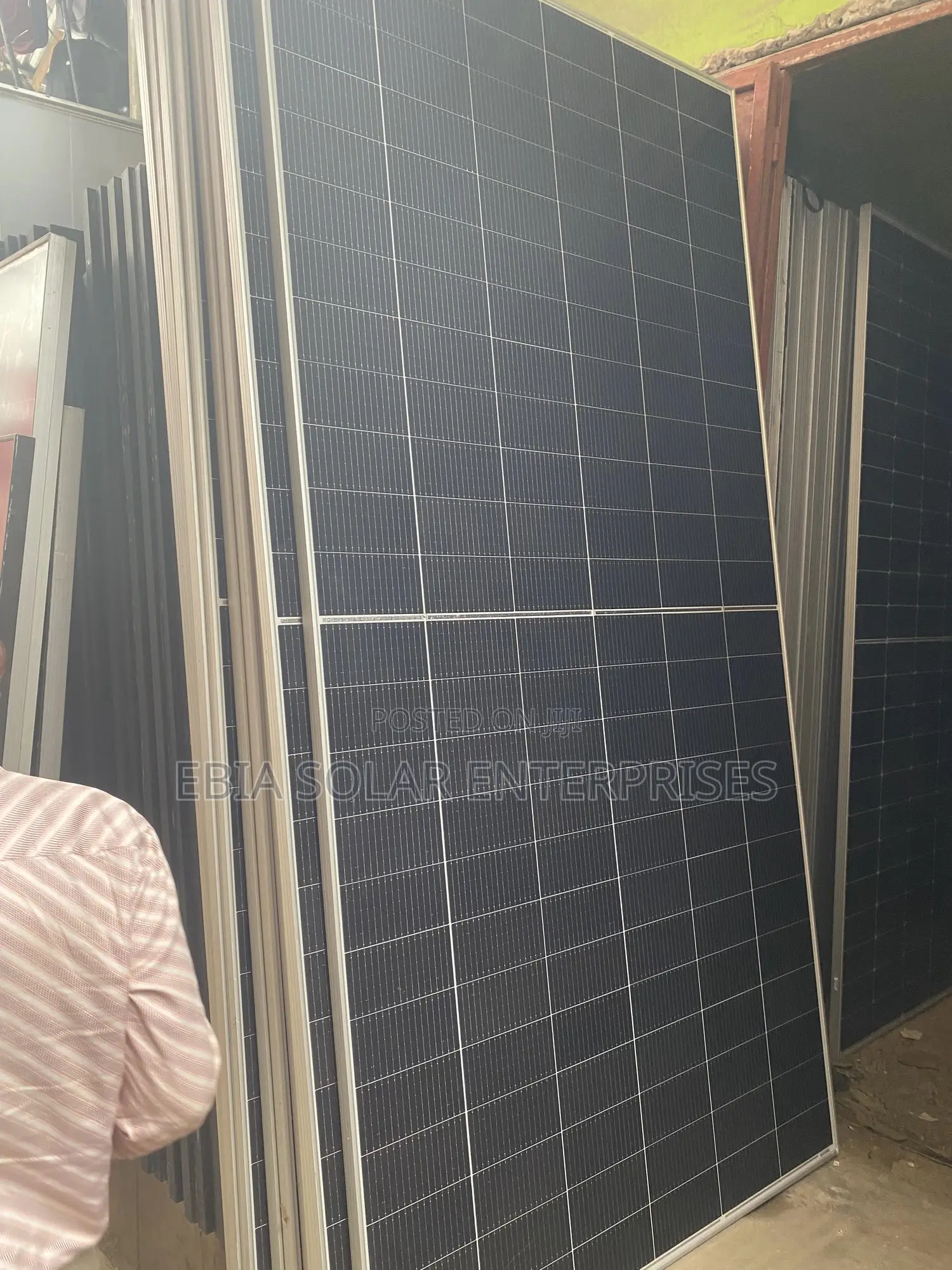 700watts Jinko Solar Panel